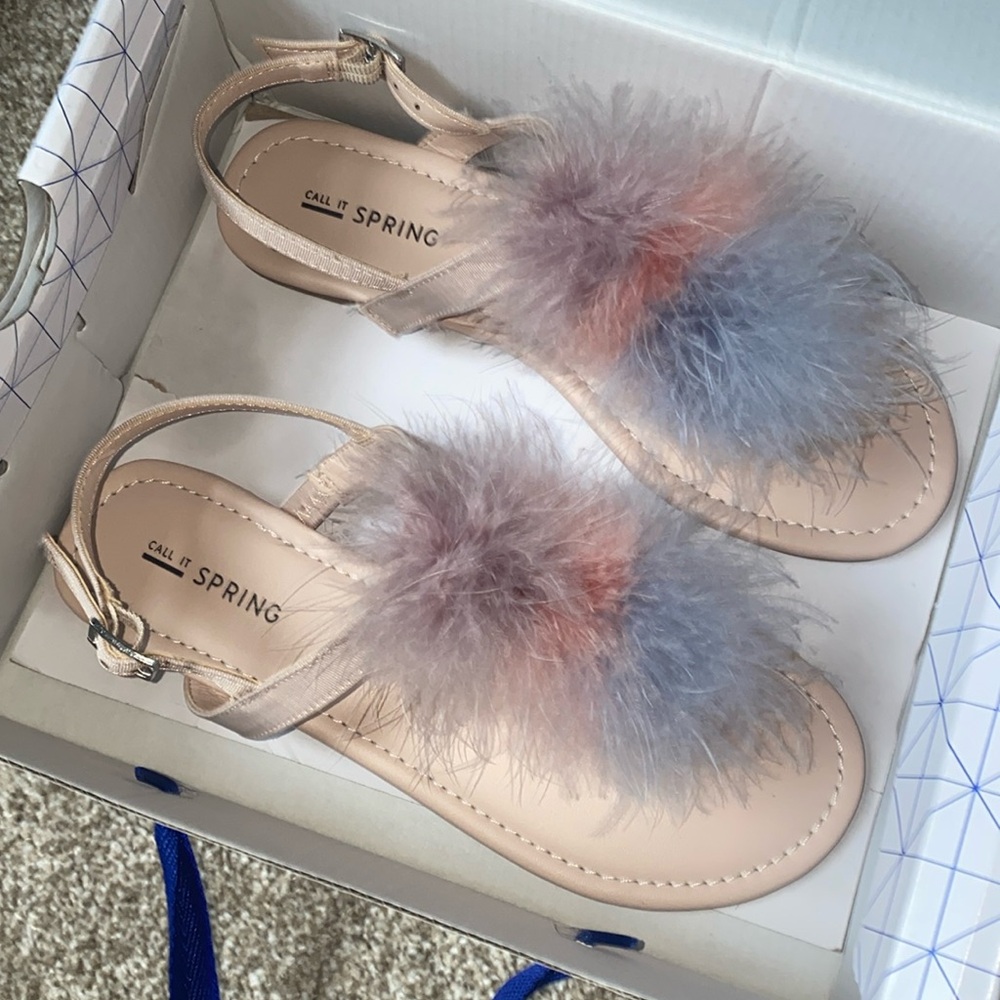 Feather sandals